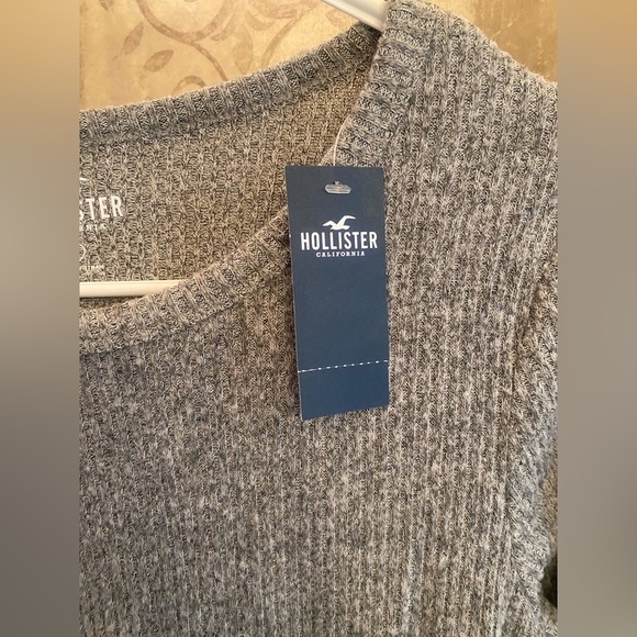 Hollister Heather Gray Ribbed Sweater - Picture 2 of 5